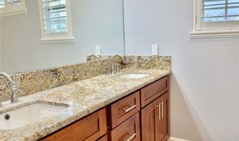 98-1810 Kaahumanu St 3, Pearl City, HI 96782