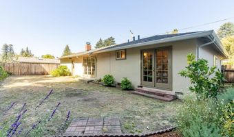 302 Coronado Dr, Aptos, CA 95003