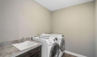 16627 Xeon St NW, Andover, MN 55304
