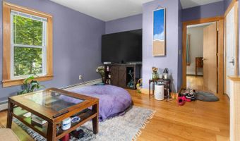 25 Winter St, Bangor, ME 04401