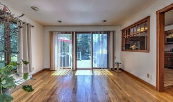 11 Ark Rd, Branford, CT 06405