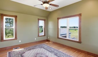 8011 Hollow Corners Rd, Almont, MI 48003