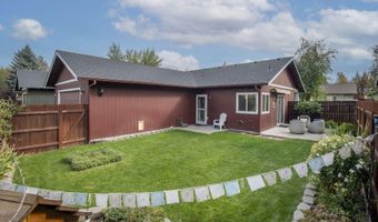 20650 Honeysuckle Ln, Bend, OR 97702