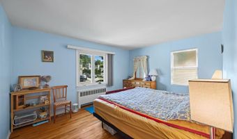 103 Nassau Dr, Albertson, NY 11507