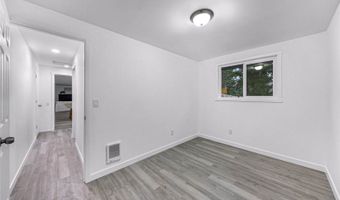 1464 Greenville Dr, Bellingham, WA 98226