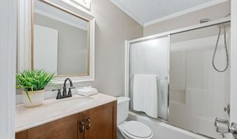 511 Edgewood Ave, Augusta, KS 67010
