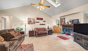 37 Fenchurch Dr, Bella Vista, AR 72715