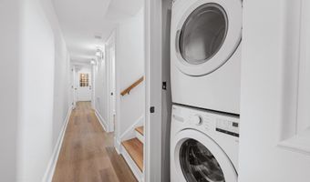 15 SEATON Pl NE 1, Washington, DC 20002