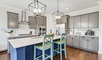 406 Golden Bell Cir, Bluffton, SC 29910