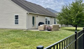 8202 Stonelick Dr, Avon, IN 46123