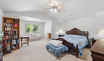 914 N 400 W, Centerville, UT 84014