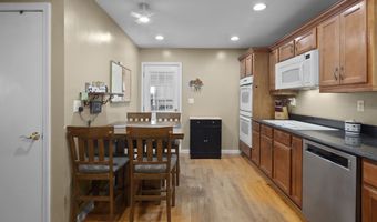 44 Clapboard Ridge Rd, Danbury, CT 06811