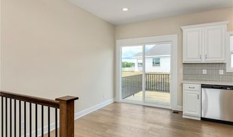 1640 Grayhawk Dr, Basehor, KS 66007