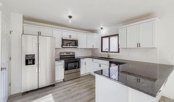 4387 Arden View Ct, Arden Hills, MN 55112