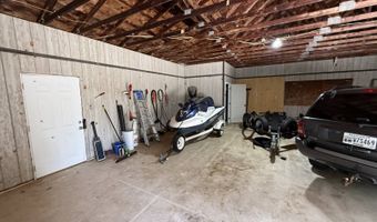 229 E Taxiway Dr, Albany, KY 42602