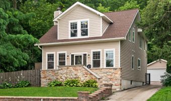 108 N Main St, Algonquin, IL 60102