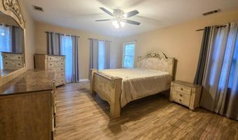 136 Mallard Ln, Americus, GA 31719