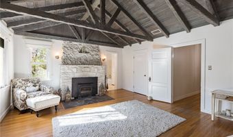 2305 Sugarloaf Dr, Agoura Hills, CA 91301