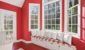 8200 BEECH TREE Rd, Bethesda, MD 20817