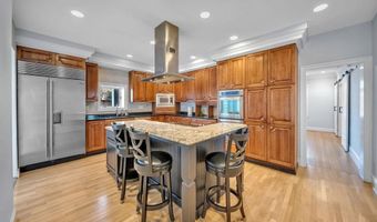 5306 BRADLEY Blvd, Bethesda, MD 20814