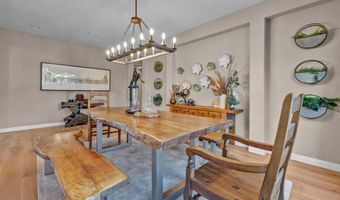 2124 Pamplona Ct, Escondido, CA 92025