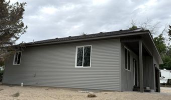 310 N East St, Arco, ID 83213