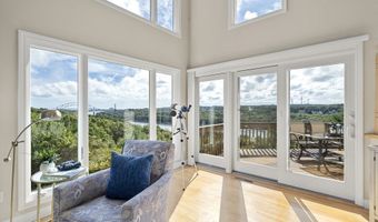 4 Bittersweet Ln 4, Bourne, MA 02532