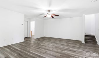 15 Kaylor Dr, Arden, NC 28704