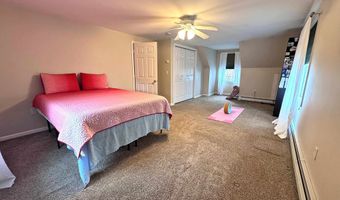 224 Garbrooke Dr, Bennington, VT 05201