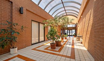 505 E Golf Rd, Arlington Heights, IL 60005