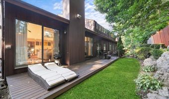 10 Morley Ct, Albertson, NY 11507