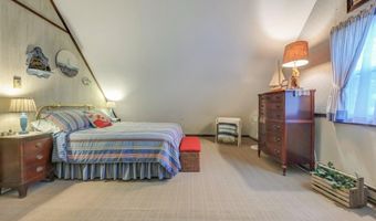 106 Burnshaw Ln, Albrightsville, PA 18210