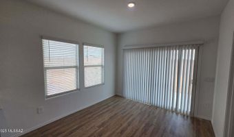 1034 S Chatfield Ave, Vail, AZ 85641