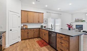 5905 NW Ettie May St, Bentonville, AR 72713