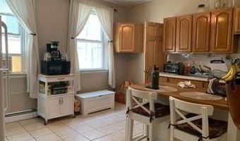 22 E 29TH St, Bayonne, NJ 07002