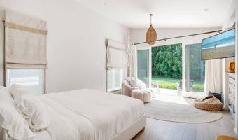 228 Town Ln, Amagansett, NY 11930