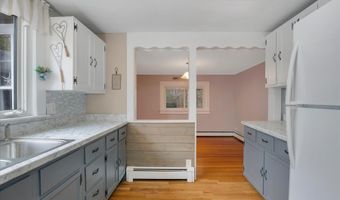 61 Old Phinneys Ln, Barnstable, MA 02630