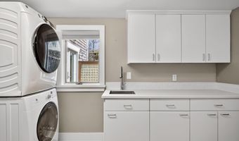 69 County Rd, Bourne, MA 02532