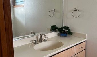 1055 KIKAU Pl, Hilo, HI 96720
