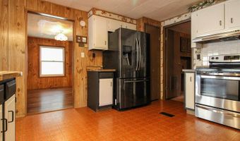 443 Piccadilly Cir, Bismarck, ND 58504