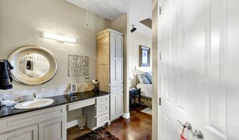 100 Dolphin Ct, Aransas Pass, TX 78336