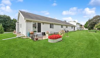 1670 W ROSELAWN Dr, Appleton, WI 54914