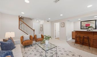 614 Whispering Willows Ct, Ballwin, MO 63021