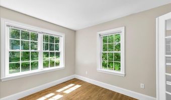 153 Cedar St, Belfast, ME 04915