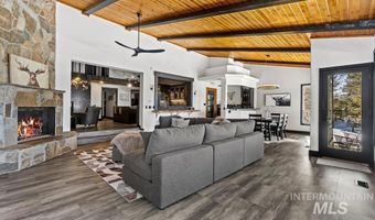 1717 Pine Lakes Ranch Dr, Cascade, ID 83611