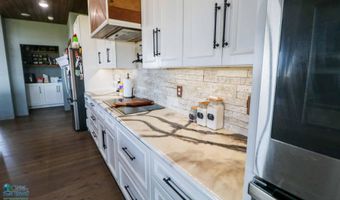 6792 Maine Rd, Anton, TX 79313