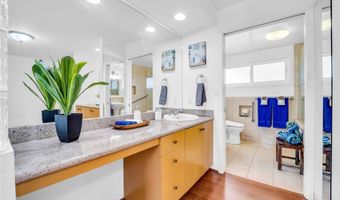 5701 Haleola St, Honolulu, HI 96821