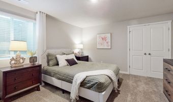 2506 E 47TH St, Des Moines, IA 50317