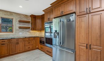 51 Bayside Ave, Amityville, NY 11701