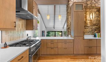 13 Kent Pl, Asheville, NC 28804